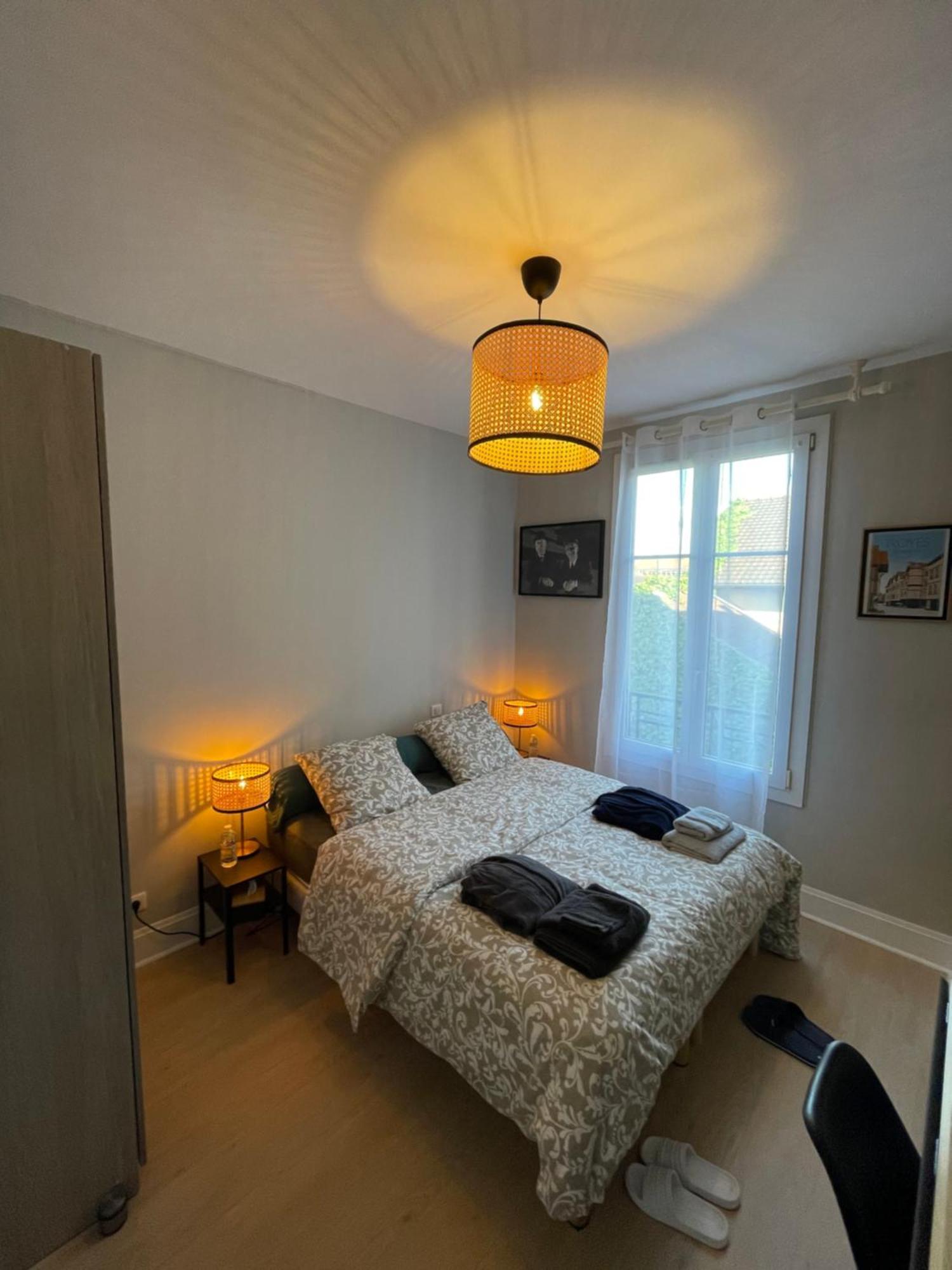 Le Treize Au Coeur Du Bouchon Apartamento Troyes Exterior foto