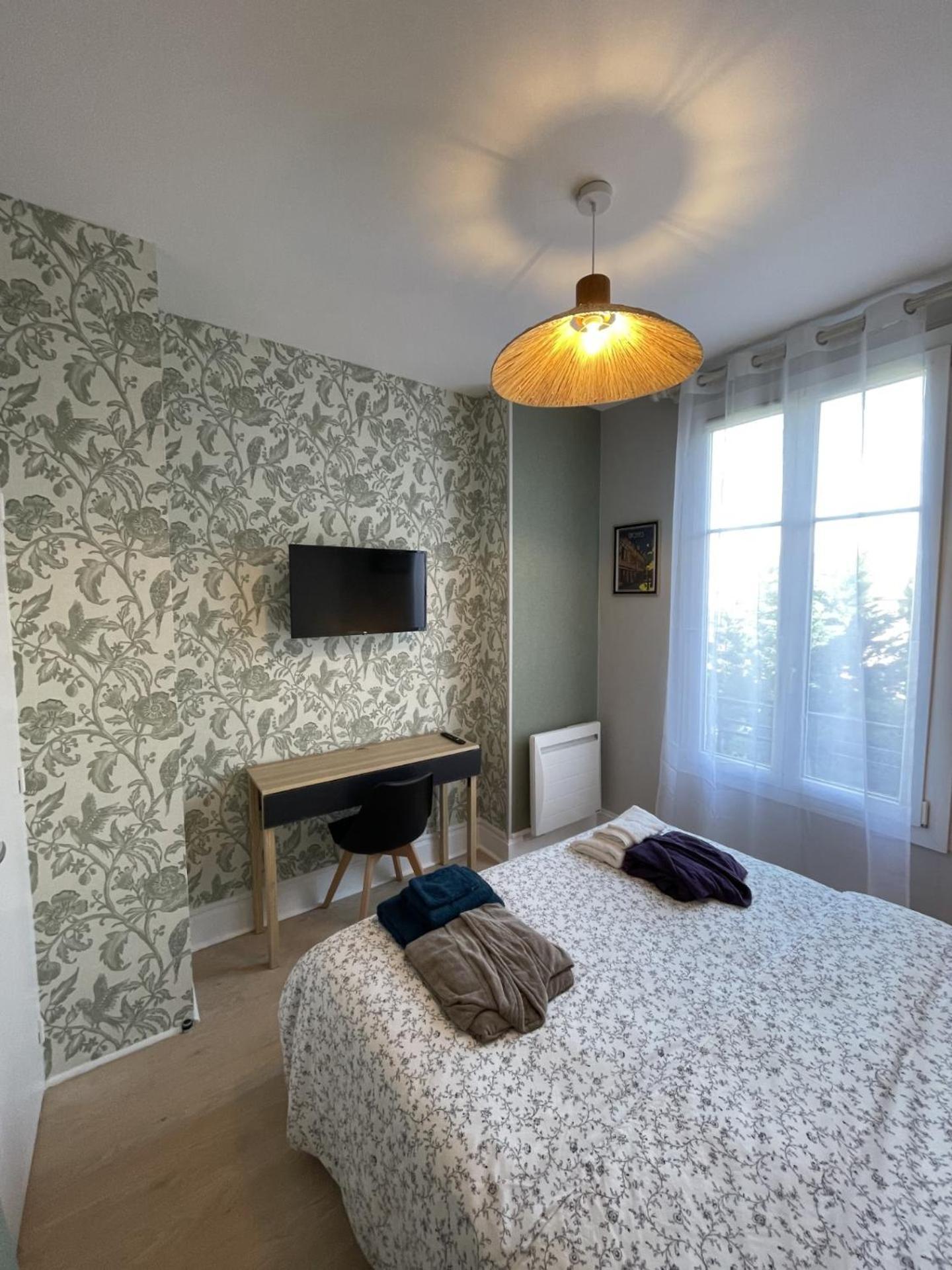 Le Treize Au Coeur Du Bouchon Apartamento Troyes Exterior foto