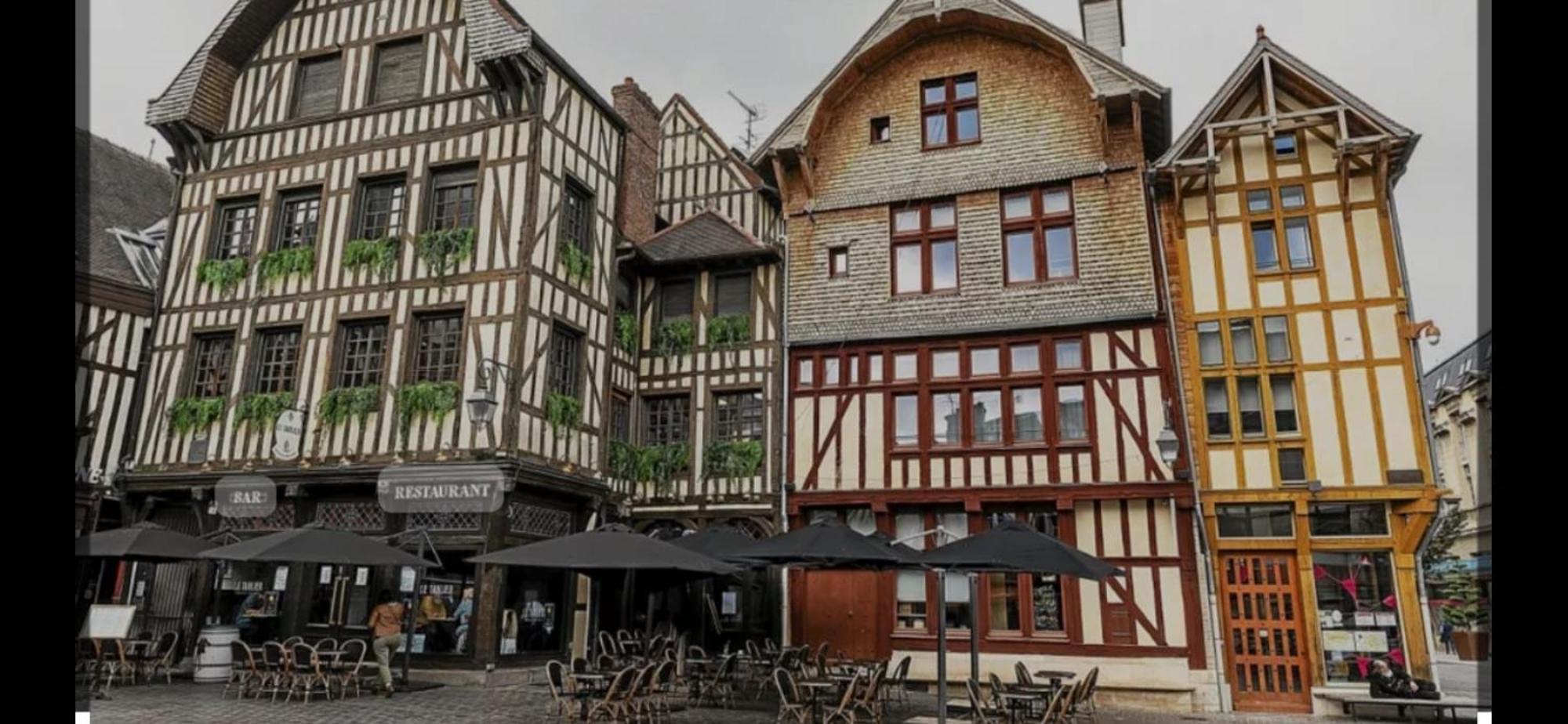 Le Treize Au Coeur Du Bouchon Apartamento Troyes Exterior foto